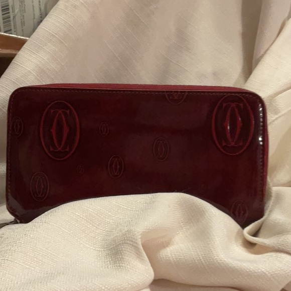 EC - Beautiful Cartier Happy Birthday print red long zip around wallet - Picture 2 of 12